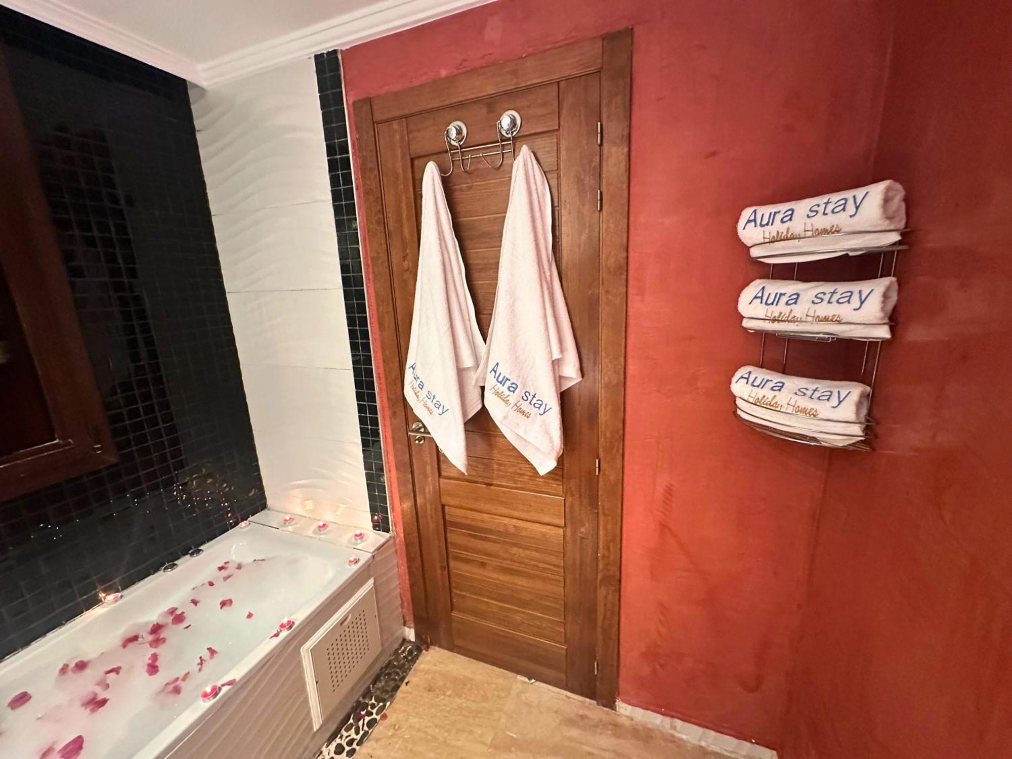 Somptueux Avec Jacuzzi Prive Marrakech *